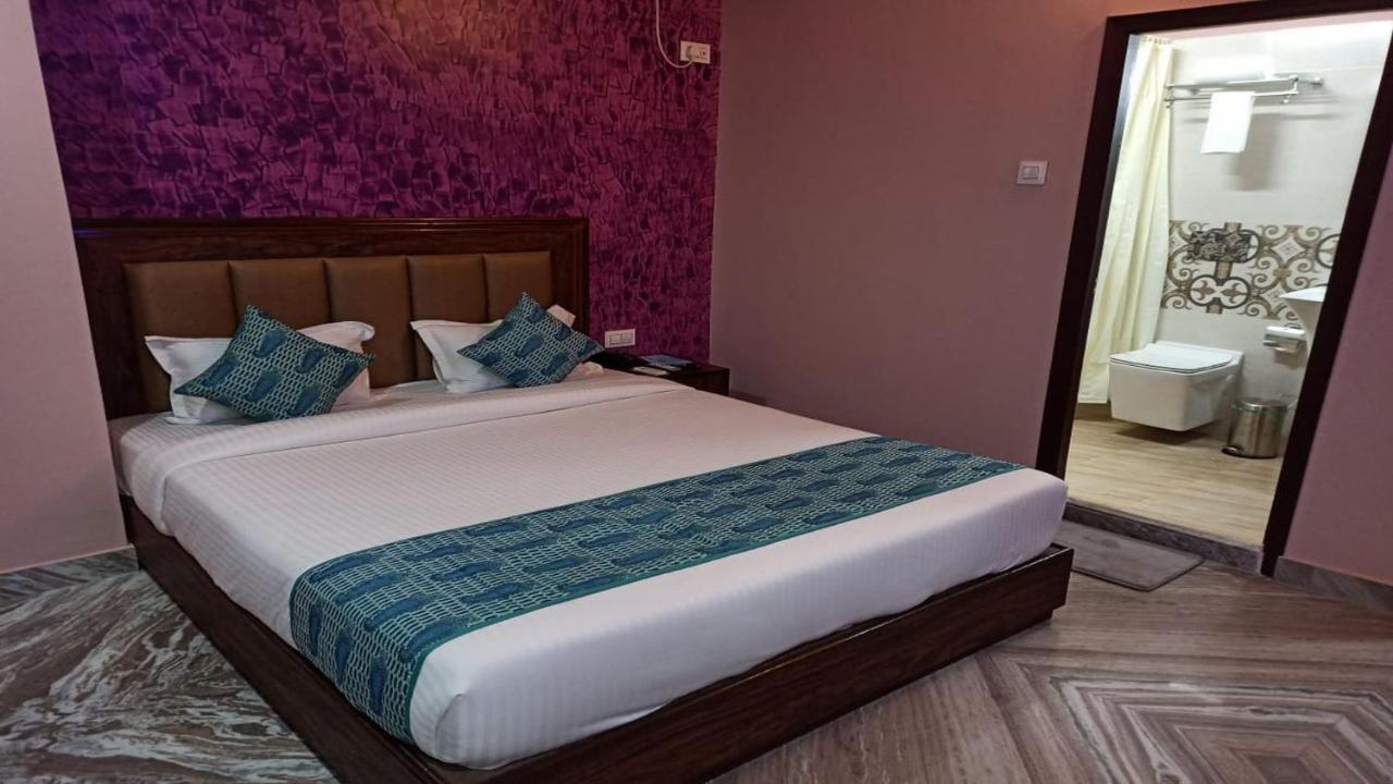 Hotel Aloka Residency Kalkutta Kültér fotó