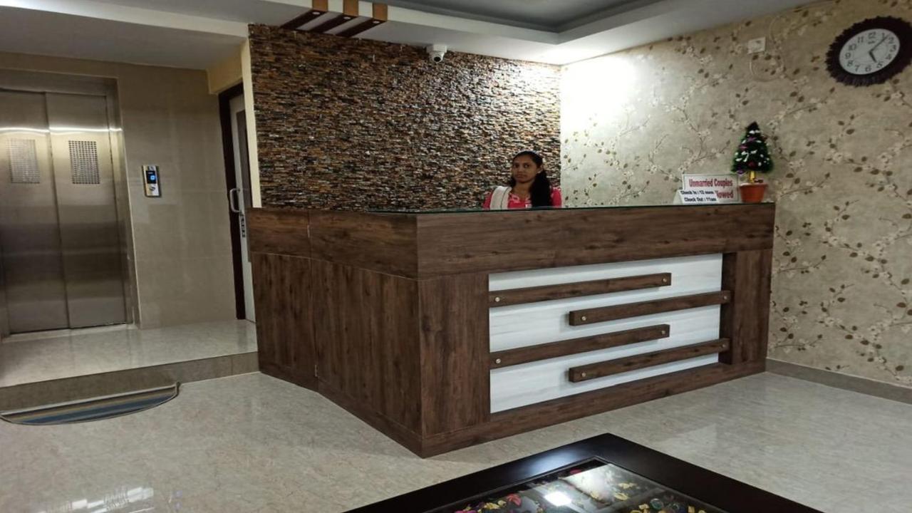 Hotel Aloka Residency Kalkutta Kültér fotó